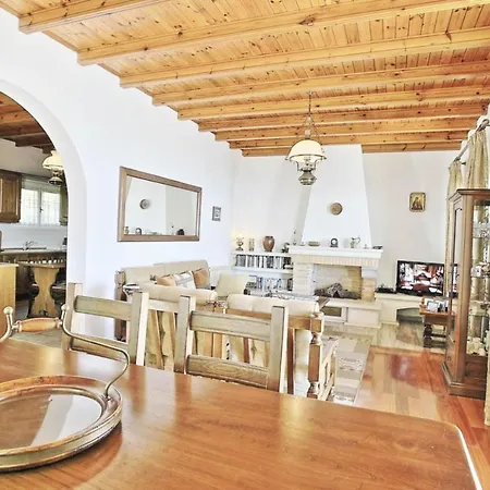 Holiday home Elpida *